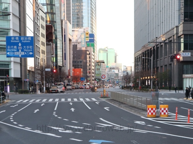 呉服橋交差点の写真