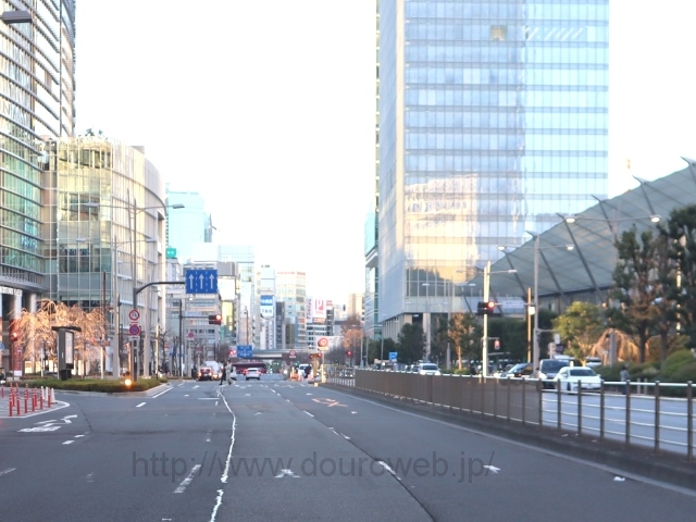 外堀通り起点の写真
