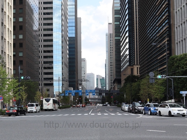 大手門交差点の写真