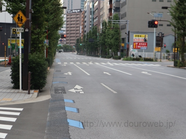 八丁堀駅前交差点の写真