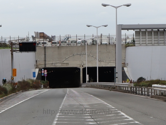 羽田空港トンネルの写真