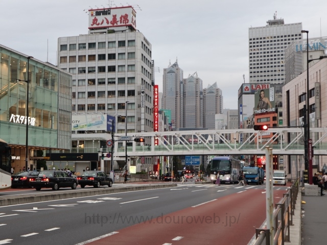 バスタ新宿の写真
