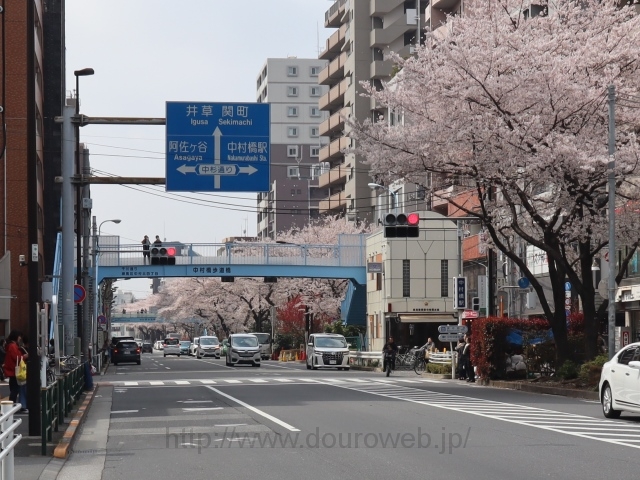 中村橋駅交差点の写真