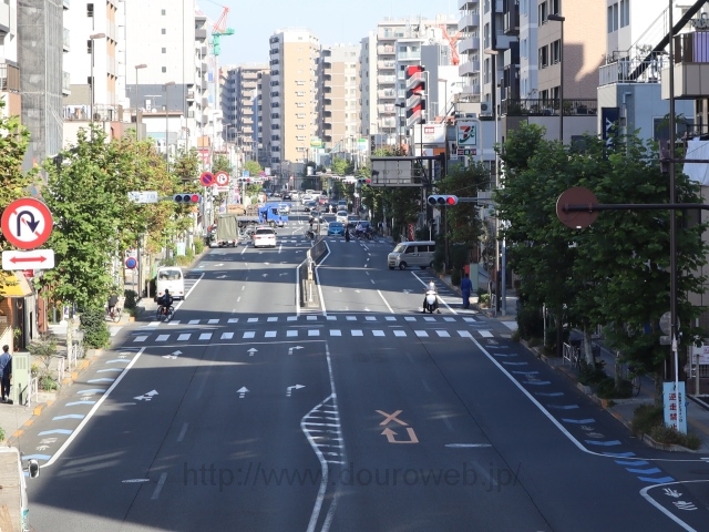 言問橋東交差点の写真