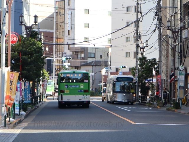 墨田区吾妻橋の交差点の写真
