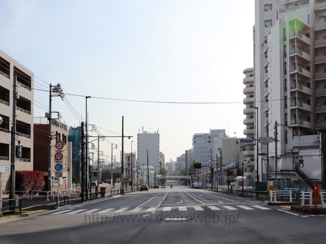 目白台二丁目交差点の写真