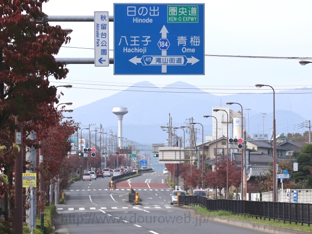 瀬戸岡交差点の写真