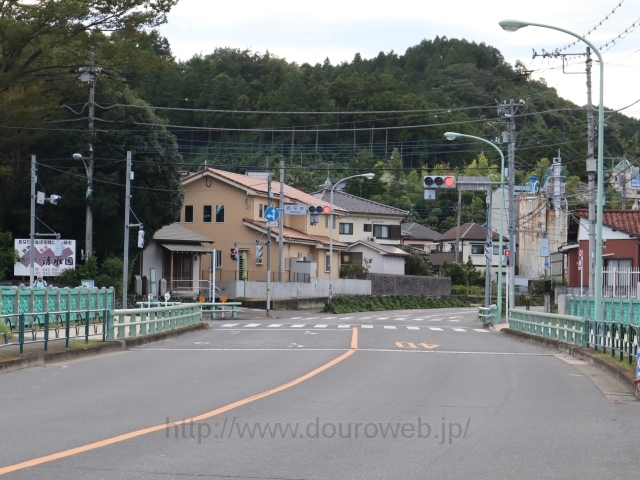 西平井交差点の写真