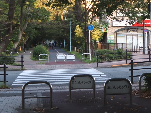 花小金井駅前の写真